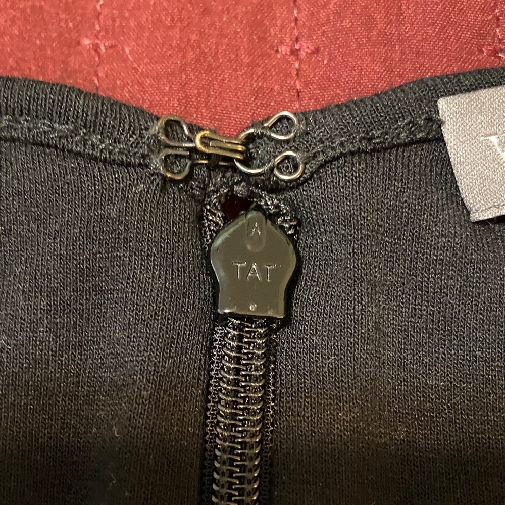 Vince Camuto Black and White Abstract Mini Dress - Picture 6 of 9